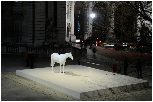 Английская статуя лошадки в полный размер при помощи 3D сканирования