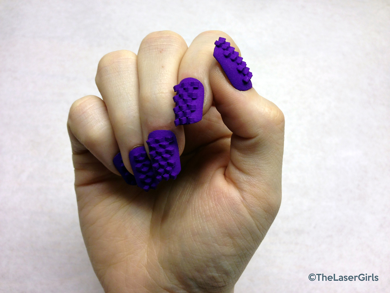 3D печатные затратные ногти от Laser Girls