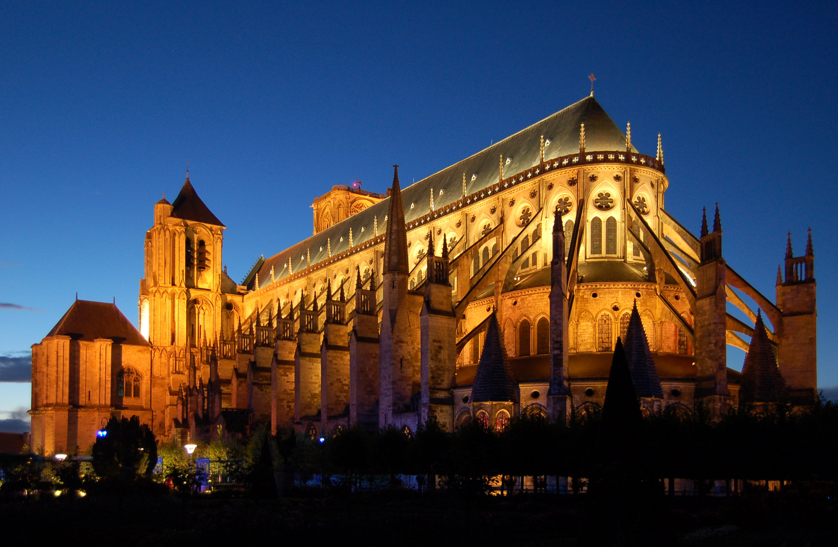 3D сканирование и 3D печать репродукции собора Бурж во Франции