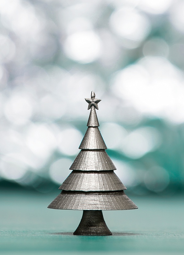 Самые крепкие рождественские елки и дюралевый  3D печатный олень