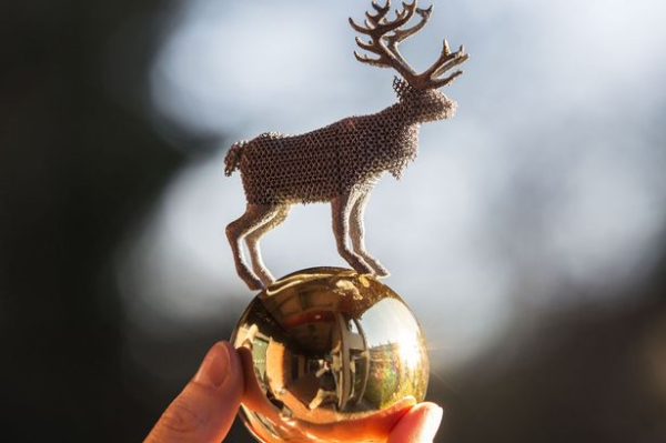 Самые крепкие рождественские елки и дюралевый  3D печатный олень