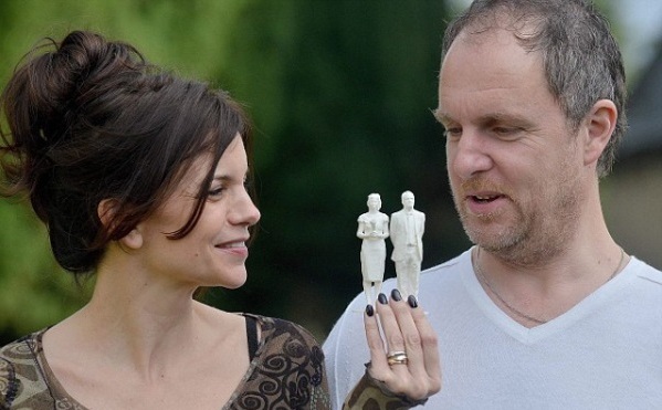Сделайте мини фигуры собственной пары для свадебного тортика при помощи 3D печати