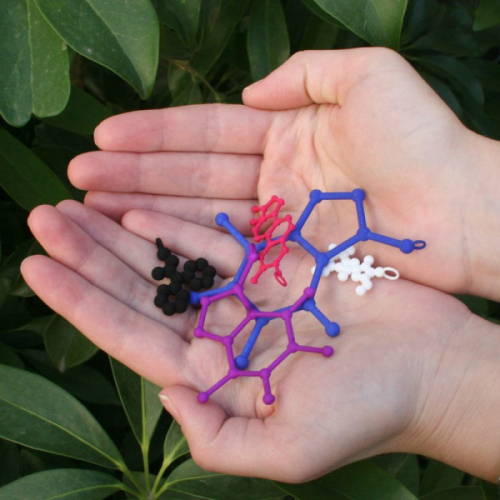 Новенькая коллекция 3D печатных молекулярных украшений от Mixee Labs