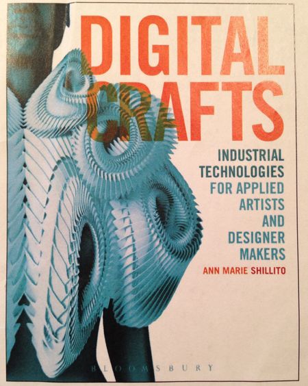 Выдана книжка для живописцев, изучающих способности 3D печати
