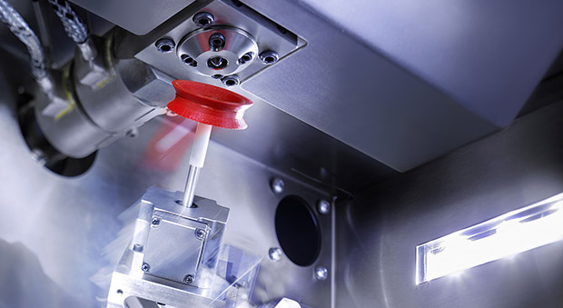 Новый 3D принтер Freeformer печатает каплями пластика