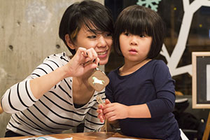 Японское FabCafe знакомит гостей с 3D печатью
